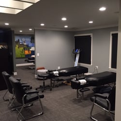 Wellness Chiropractic - Open adjusting room.