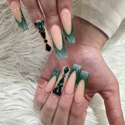Love Nails & Spa