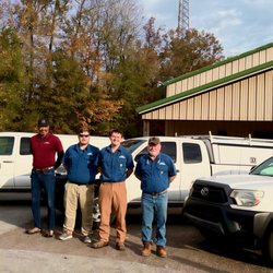 Elam's Pest Control - Elams Pest control Technicians