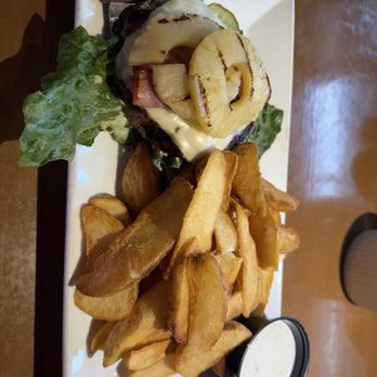 Bob's Burgers and Brew - Hawaiian Burger no bun - Burgers Near Me - Puyallup, Washington