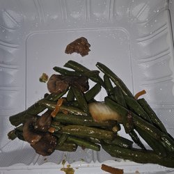 HORRIBLE DON'T ORDER THE GREEN BEANS AND CHICKEN