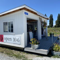 Hayton Farms Berries - Small stand with fruits, flowers, ice cream, meats
