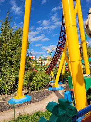 Slinky Dog Dash by null