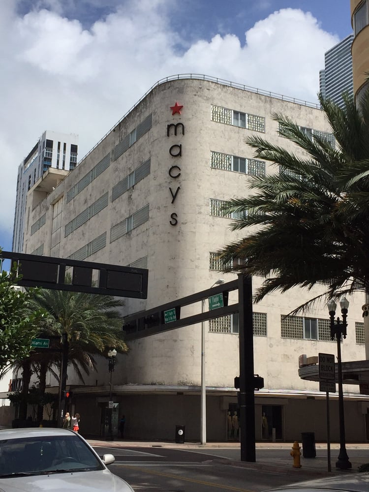 MACY’S CLOSED Updated September 2024 16 Photos & 42 Reviews 22