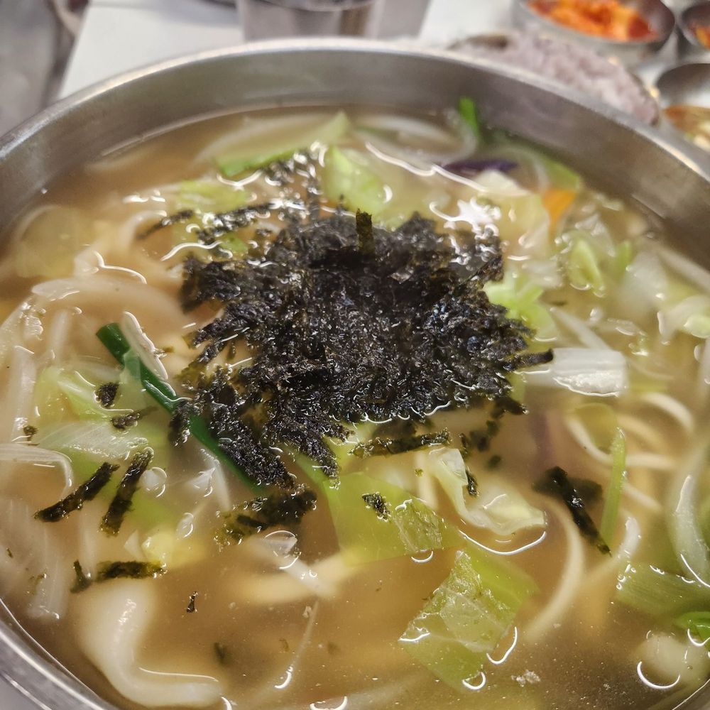 Yoo's Place - Kalgaksu with mandu - Korean Near Me - Irvine, California Yoo's Place - Kalgaksu with mandu - Korean Near Me - Irvine, California