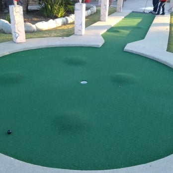 Golf n' Stuff - Course 4 Hole 1 - Amusement Parks Near Me - Norwalk, California