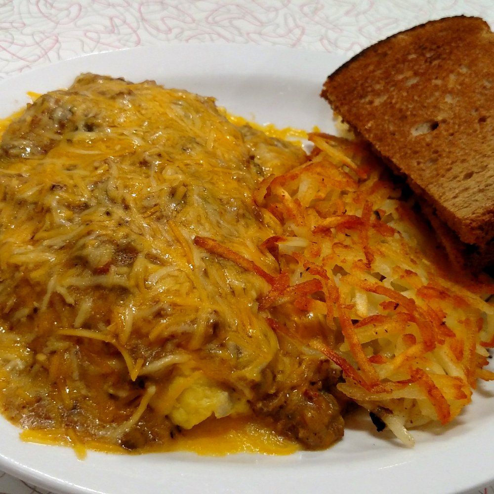 Chase's Diner - Chicken green chile omelette with wheat toast and hash browns - Diners Near Me - Chandler, Arizona Chase's Diner - Chicken green chile omelette with wheat toast and hash browns - Diners Near Me - Chandler, Arizona