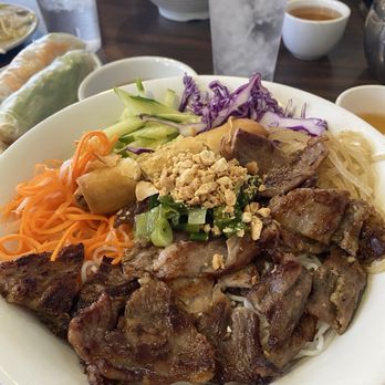 Pho Mi 888 Restaurant - Vietnamese Near Me - London, Ontario Pho Mi 888 Restaurant - Vietnamese Near Me - London, Ontario