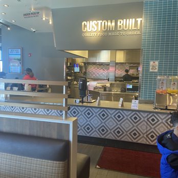 Habit Burger & Grill - Clean - Burgers Near Me - Towson, Maryland