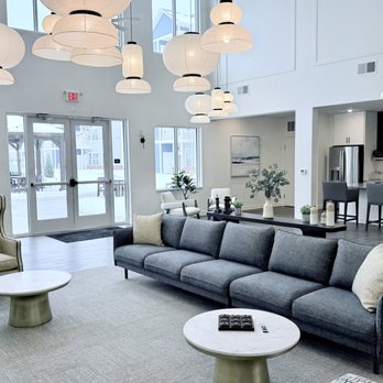 Grandview 55+ Living - Atrium Lounge - Apartments Near Me - Westfield, Indiana Grandview 55+ Living - Atrium Lounge - Apartments Near Me - Westfield, Indiana