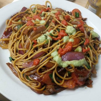 Mr Pollo - Tallarin Saltado De Carne - Peruvian Near Me - West Covina, California