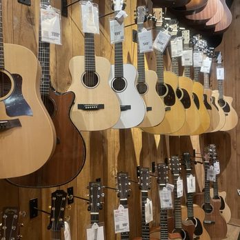 Guitar Center - Musical Instruments & Teachers Near Me - North Charleston, South Carolina Guitar Center - Musical Instruments & Teachers Near Me - North Charleston, South Carolina