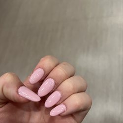 KT Nail & Spa - Cuticles have gel and sloppy