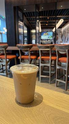 Poppy & Claro by null