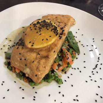 Cal Tronc - Salmon - Spanish Near Me - Besalú Cal Tronc - Salmon - Spanish Near Me - Besalú