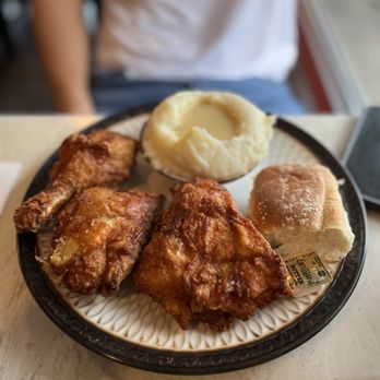 Dinah's Chicken - Chicken dinner - Chicken Shop Near Me - Glendale, California Dinah's Chicken - Chicken dinner - Chicken Shop Near Me - Glendale, California