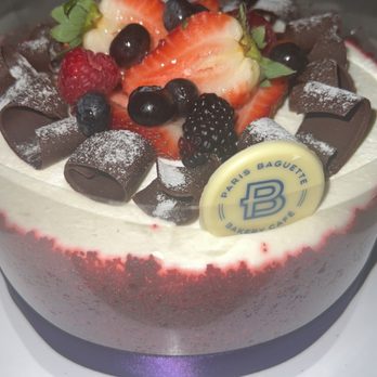 Paris Baguette - Red Velvet Soft Cream Cake - Coffee & Tea Near Me - Los Angeles, California