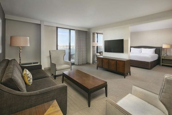 Sonesta Charlotte Lower South End by null