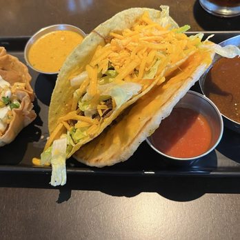 Gridiron Gastropub - Cheesy gridiron crunch - Gastropubs Near Me - Canton, Ohio