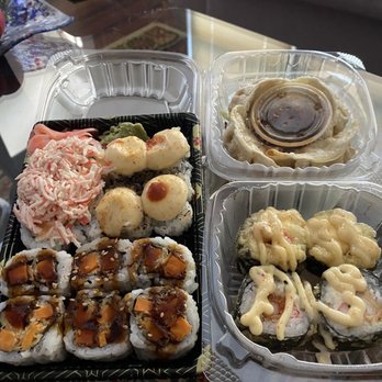 Gorilla Sushi Diversey - 4 Pieces Gyoza Volcano Roll Sweet Potato Roll Miami Roll - Sushi Bars Near Me - Chicago, Illinois Gorilla Sushi Diversey - 4 Pieces Gyoza Volcano Roll Sweet Potato Roll Miami Roll - Sushi Bars Near Me - Chicago, Illinois