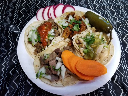 Tacos de Valle al carbón by null