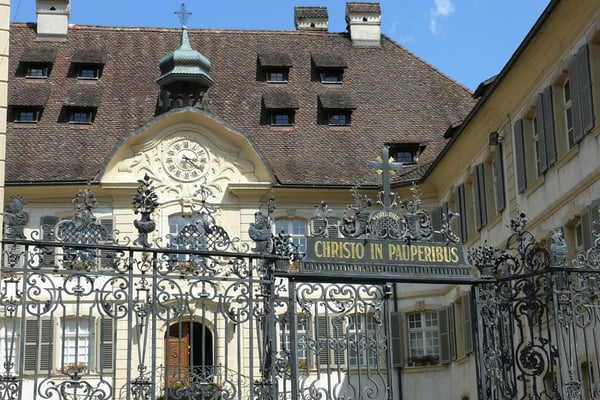 Musee de l'Hotel-Dieu by null