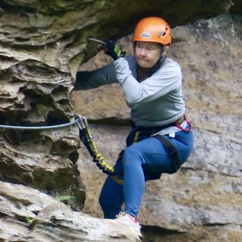 Southeast Mountain Guides - Climbing Near Me - Campton, Kentucky