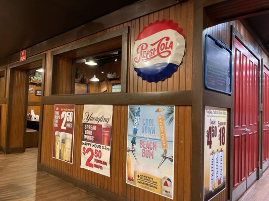 Famous Dave's Bar-B-Que by null