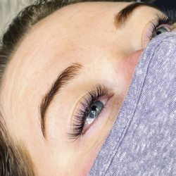 J&A Esthetics - Hybrid Lashes by Jen