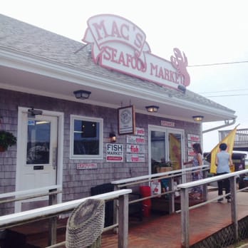Mac's On the Pier - Seafood Near Me - Wellfleet, Massachusetts