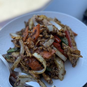Chef Burma - Black Pepper Chicken - Burmese Near Me - Sacramento, California