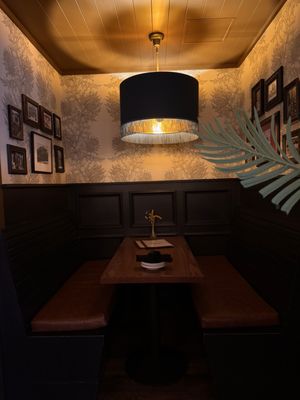 Murray's Tavern by null