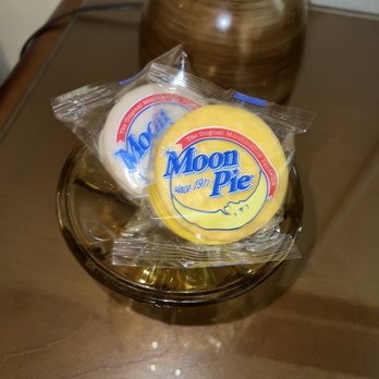 Roadrunner Lodge Motel - Love the Moon Pies - Hotels Near Me - Tucumcari, New Mexico Roadrunner Lodge Motel - Love the Moon Pies - Hotels Near Me - Tucumcari, New Mexico