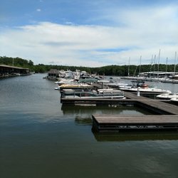Aqua Yacht Harbor Grille