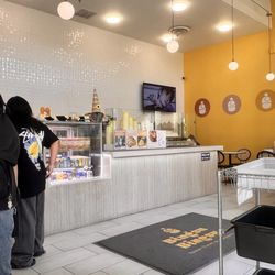 Bingsu Bingsu - Clean and bright