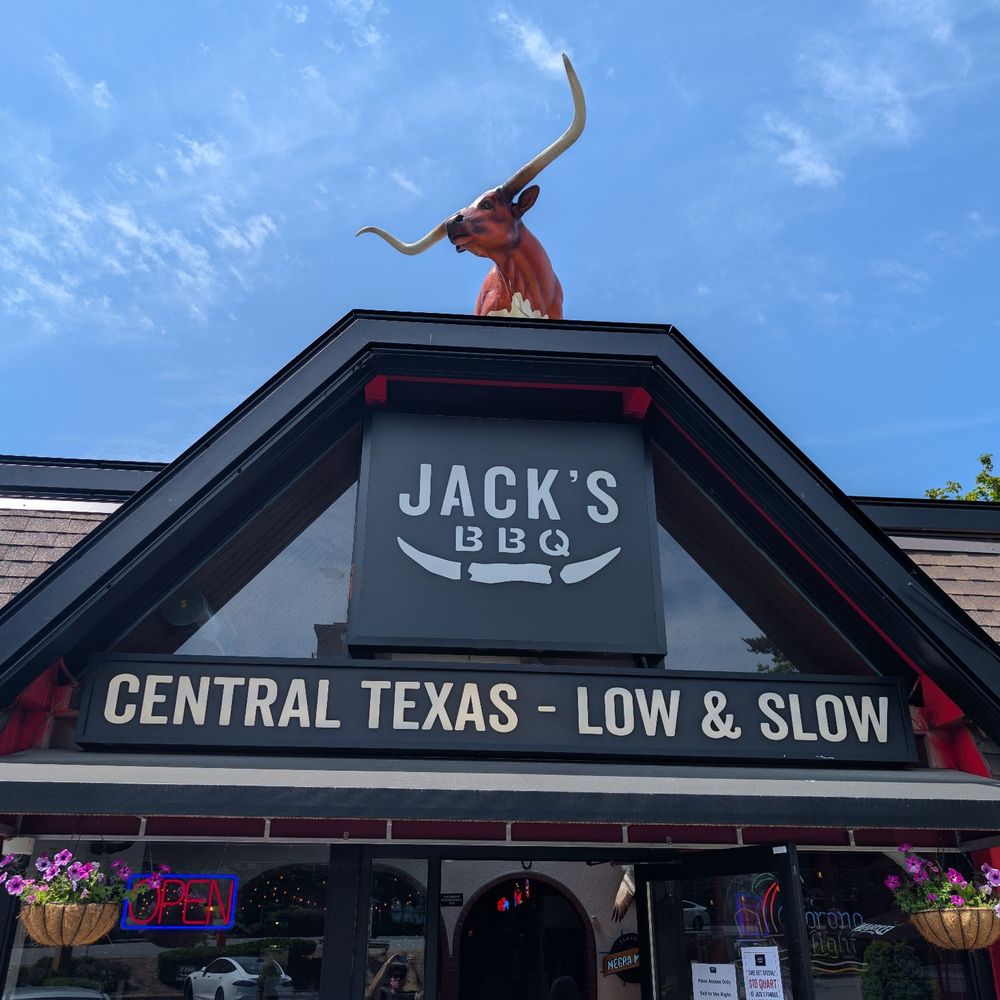 Jack's BBQ - Bellevue - Exterior - Cocktail Bars Near Me - Redmond, Washington