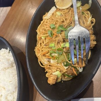 Max's Restaurant - Seattle - Combination seafood with rice noodles( not pancit, but similar) - Filipino Near Me - Tukwila, Washington