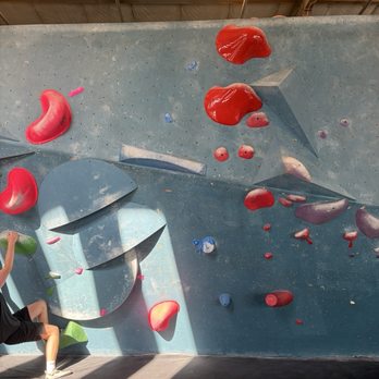 Bouldering Project - Poplar - Yoga Near Me - Seattle, Washington