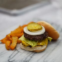 EBGAINS - Smash Burger with Homefries #smashburger #savory