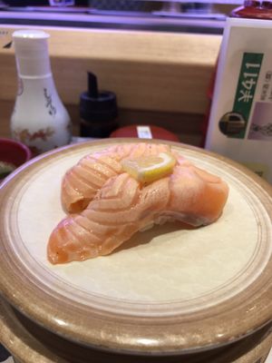 Kaitenzushi Ganko Eki Marche Osaka by null