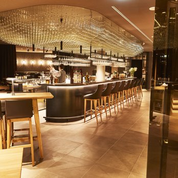 Valentinum & Bar - Die Bar unter einem Flaschenhimmel - Bavarian Near Me - Munich, BY