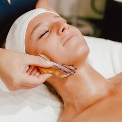 Bare & Bee Esthetics - Gua Sha