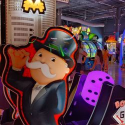 Elev8 Fun - Monopoly Roll N Go, really fun game .