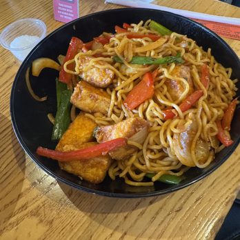 Pei Wei Asian Kitchen - Chinese Near Me - Winter Garden, Florida