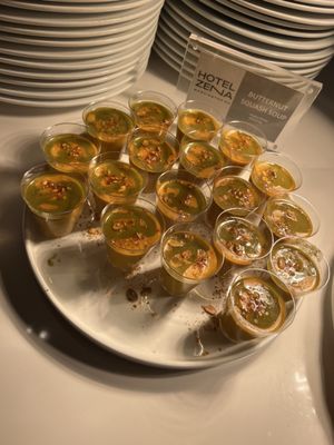 Figleaf Bar & Lounge by null