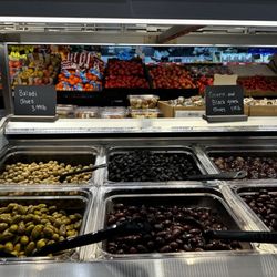 Cedar Fruits & Vegetables