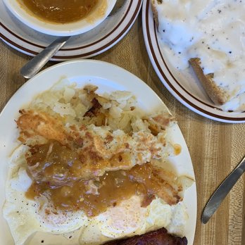 Apple Ridge Cafe - Farmers breakfast, biscuits & gravy with a side of green chili- delicious! - American Near Me - Wheat Ridge, Colorado Apple Ridge Cafe - Farmers breakfast, biscuits & gravy with a side of green chili- delicious! - American Near Me - Wheat Ridge, Colorado