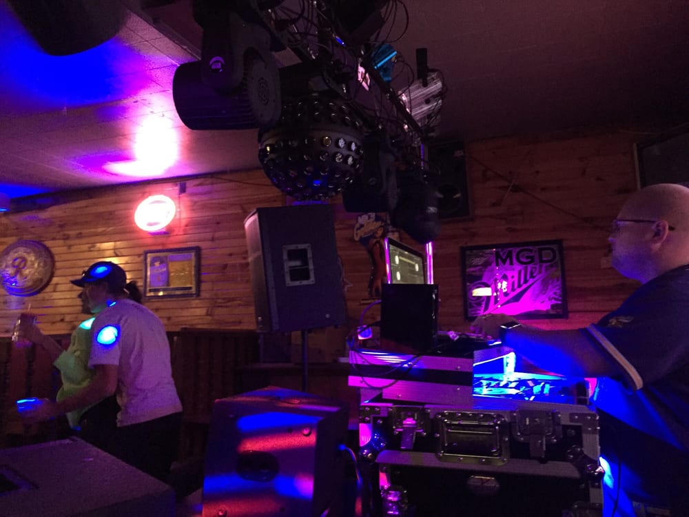 BOOTLEGGERS Updated July 2024 105 S Main St, Noonan, North Dakota