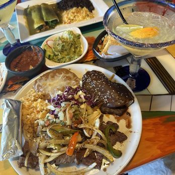 Anayas - Margs, dips, steak and mole enchilada, across are the spinach enchiladas swapped out cream sauce for salsa verde - Mexican Near Me - Tempe, Arizona Anayas - Margs, dips, steak and mole enchilada, across are the spinach enchiladas swapped out cream sauce for salsa verde - Mexican Near Me - Tempe, Arizona