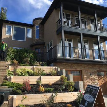 The Calgary Pro Painters - before picture of 3 level home in SW Calgary - Painters Near Me - Calgary, Alberta The Calgary Pro Painters - before picture of 3 level home in SW Calgary - Painters Near Me - Calgary, Alberta